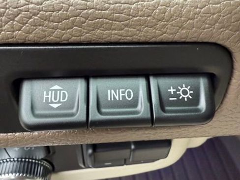 Used 2024 GMC Yukon XL Denali w/ Advanced Technology Package image 62