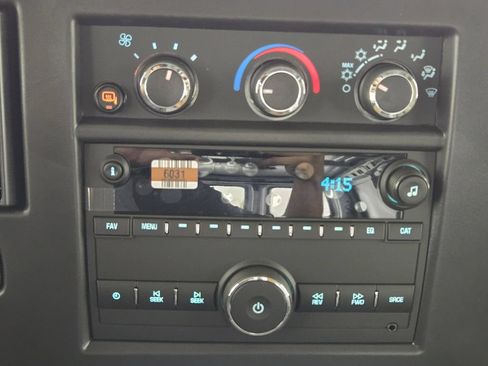 New 2026 Chevrolet Express 2500 w/ Communications Package RWD image 17