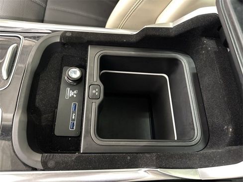 Used 2021 Land Rover Range Rover Sport HST image 23