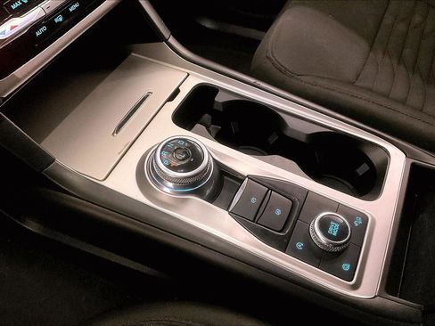 Certified 2021 Ford Explorer XLT image 16