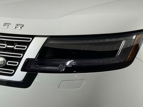 Used 2023 Land Rover Range Rover Autobiography AWD/4WD image 12