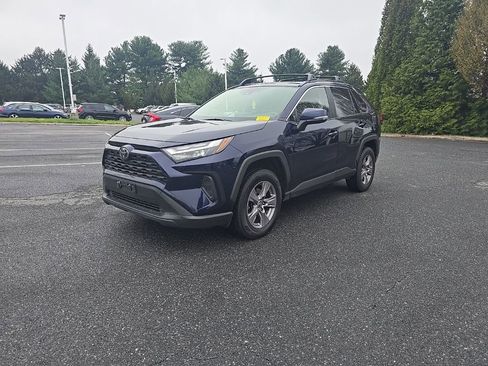 Used 2023 Toyota RAV4 XLE w/ Convenience Package image 4