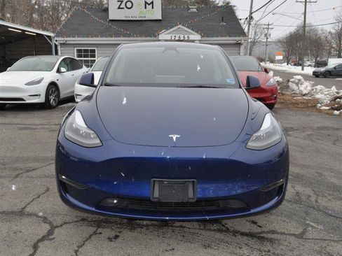 Used 2024 Tesla Model Y Long Range AWD/4WD image 6