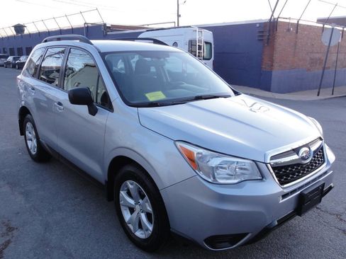 Used 2015 Subaru Forester 2.5i w/ Alloy Wheel Package AWD/4WD image 2