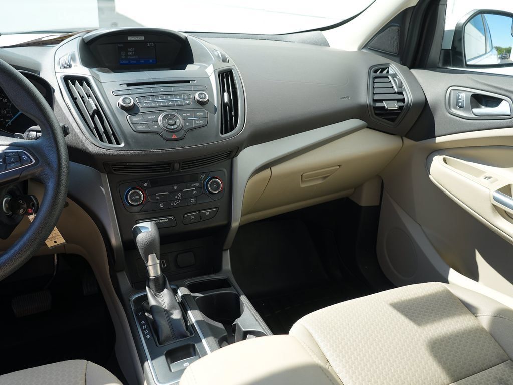 Used 2017 Ford Escape SE AWD/4WD image 21