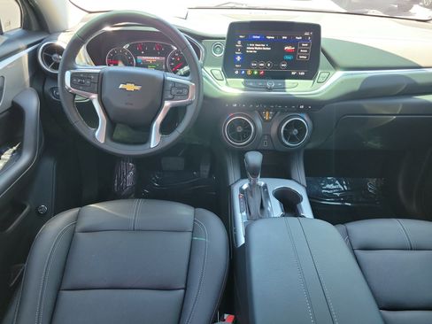 Used 2024 Chevrolet Blazer LT FWD image 13