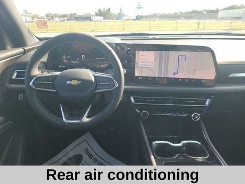 New 2026 Chevrolet Traverse LT w/ Sun and Wheel Package image 4