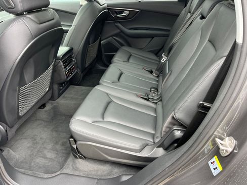 Used 2022 Audi Q7 Premium Plus w/ Premium Plus Package image 21