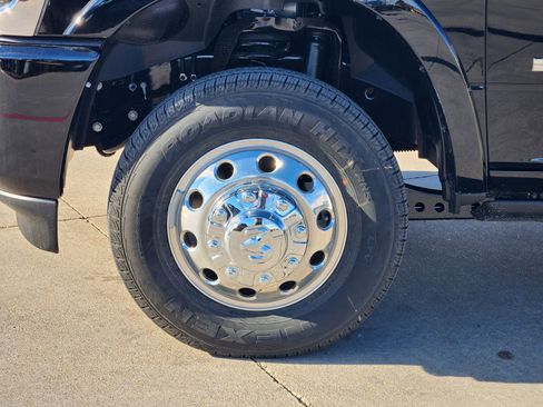 New 2026 RAM 3500 Limited image 11