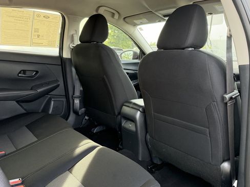Used 2025 Nissan Sentra SV w/ All-Weather Package FWD image 16