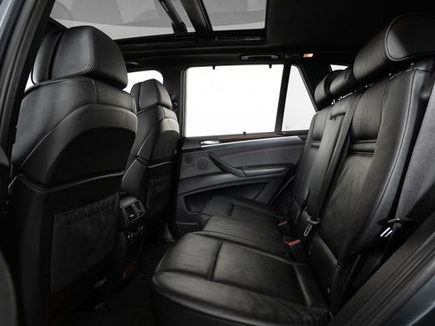 Used 2013 BMW X5 xDrive50i w/ Sport Activity Pkg image 19