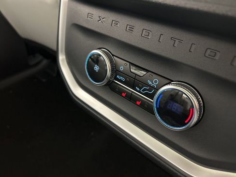 New 2026 Ford Expedition Platinum w/ Driver's Package image 34