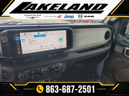 Used 2025 Jeep Wrangler Unlimited Sport AWD/4WD image 19