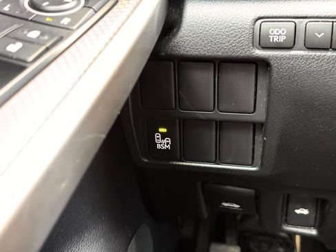 Used 2015 Lexus IS 250 w/ F-Sport Package RWD image 34