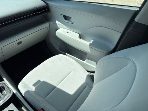 Used 2025 Hyundai Kona SEL FWD image 14