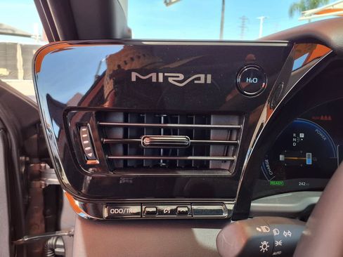 Used 2026 Toyota Mirai RWD image 18
