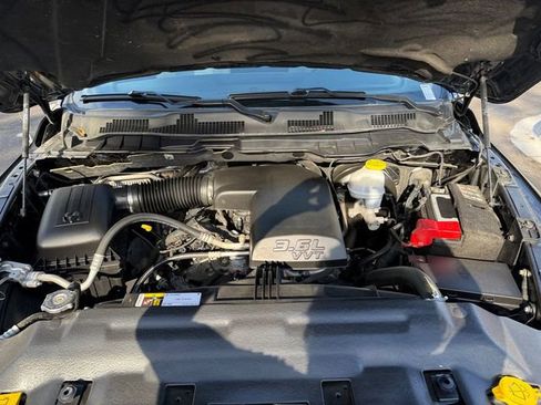 Used 2024 RAM 1500 Classic SLT image 12