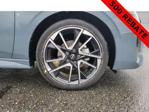 New 2025 Nissan Sentra SR w/ SR Premium Package image 9