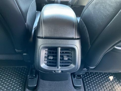 Used 2022 Jeep Cherokee Latitude AWD/4WD image 14