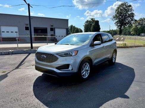 Used 2023 Ford Edge SEL AWD/4WD image 5