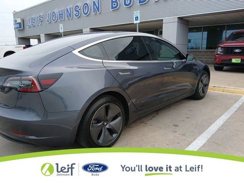 Used 2019 Tesla Model 3 Standard Range Plus image 6