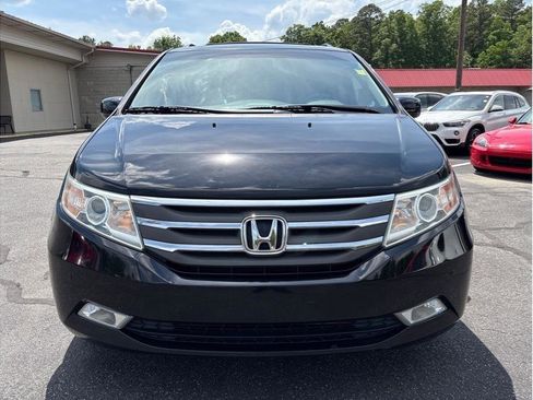 Used 2013 Honda Odyssey Touring image 2