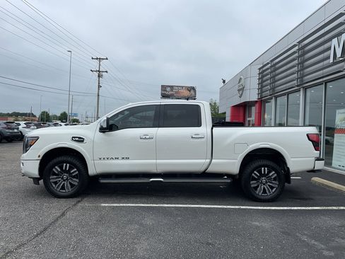 Used 2021 Nissan Titan Platinum Reserve w/ Moonroof Package AWD/4WD image 20