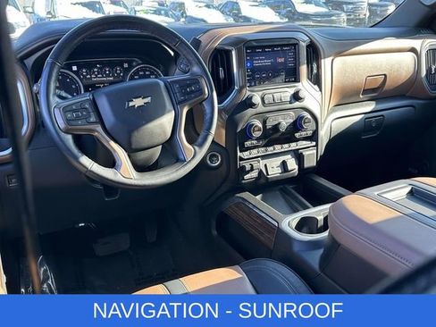 Used 2021 Chevrolet Silverado 1500 High Country w/ Technology Package image 2