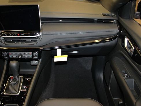 New 2026 Jeep Compass Limited image 29