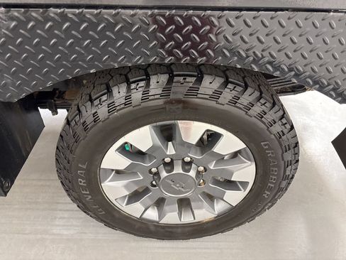 Used 2024 Chevrolet Silverado 2500 Custom w/ Custom Value Package AWD/4WD image 14