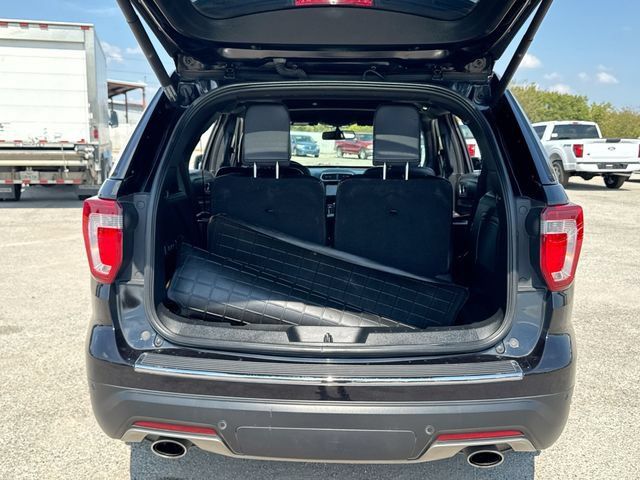 Used 2019 Ford Explorer Limited w/ Class III Trailer Tow Package FWD image 25