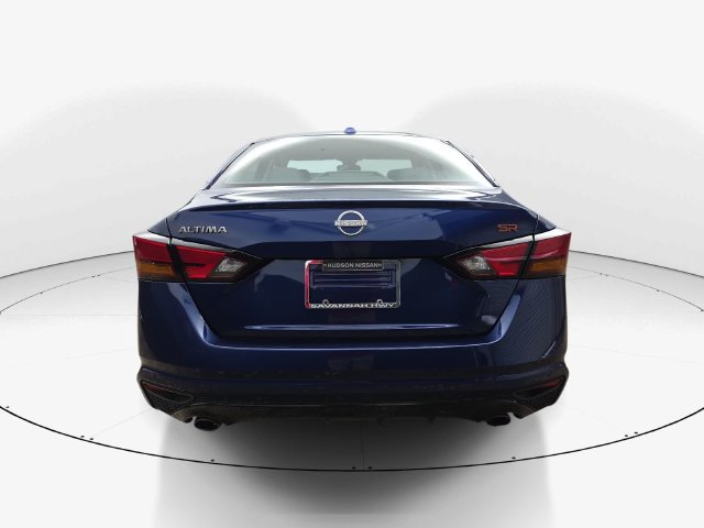 Used 2024 Nissan Altima 2.5 SR w/ SR Premium Package FWD image 7
