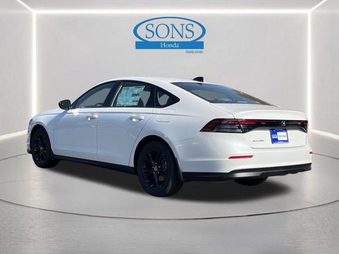 New 2025 Honda Accord SE image 22