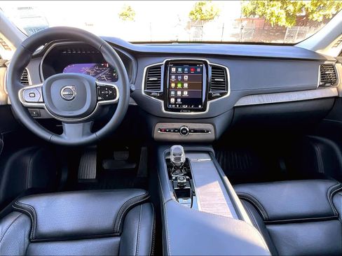 Used 2024 Volvo XC90 T8 Ultimate w/ Protection Package Premier image 18