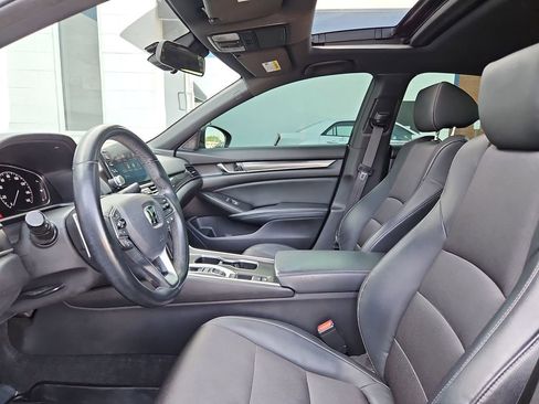 Used 2018 Honda Accord Sport image 23