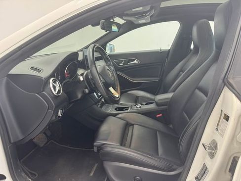 Used 2018 Mercedes-Benz CLA 250 image 17