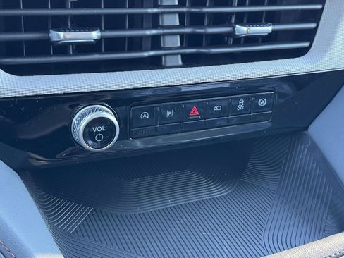 New 2026 Ford Explorer Active image 30