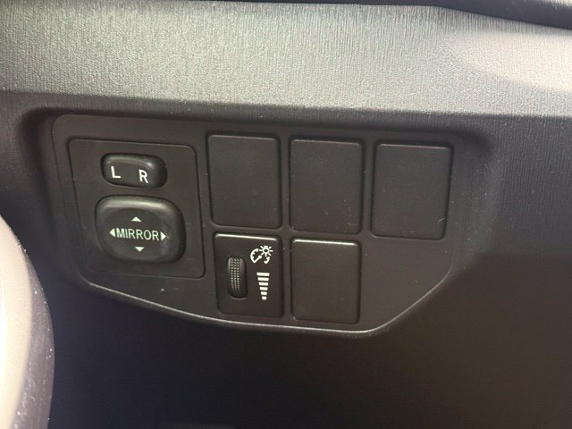 Used 2013 Toyota Prius Persona Series FWD image 20