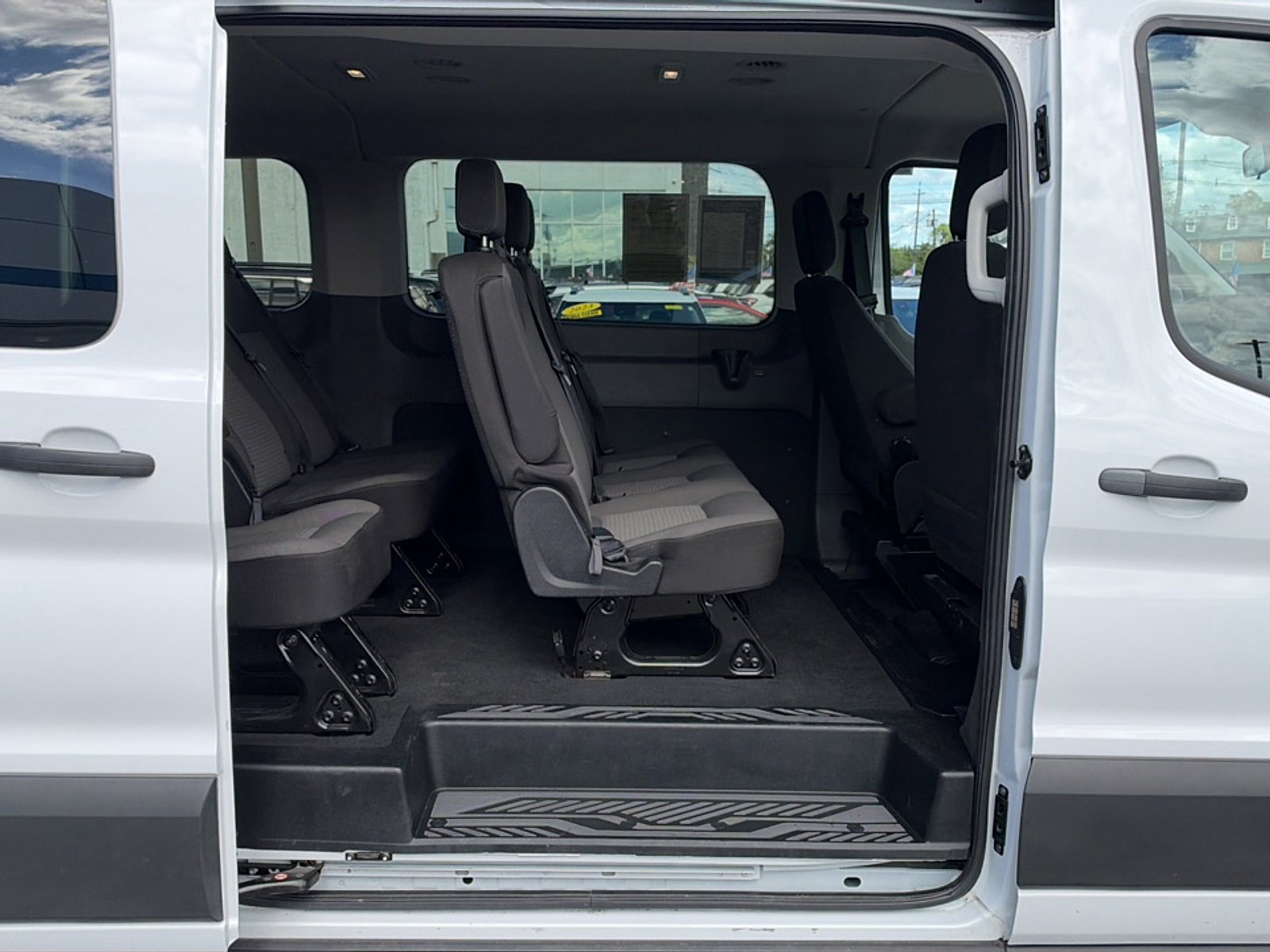 Used 2025 Ford Transit 350 XLT RWD image 20