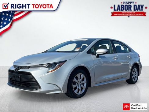 Certified 2025 Toyota Corolla LE FWD image 1