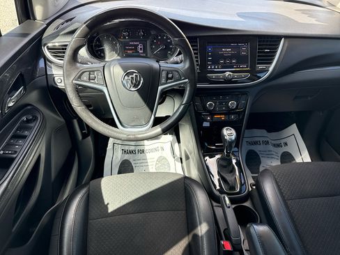 Used 2021 Buick Encore Preferred image 28