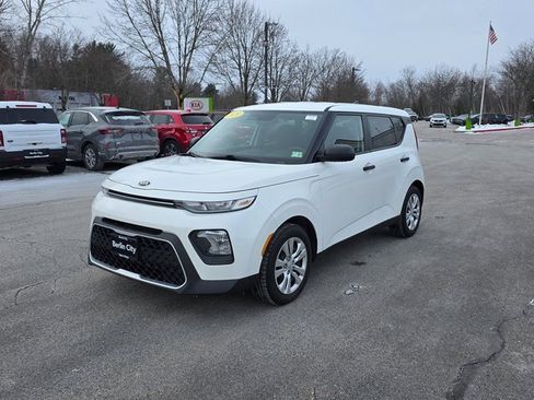 Used 2020 Kia Soul LX image 4
