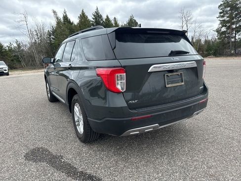 Used 2023 Ford Explorer XLT w/ Equipment Group 202A AWD/4WD image 3