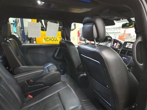 Used 2019 Dodge Grand Caravan GT image 67
