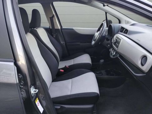 Used 2014 Toyota Yaris LE image 22