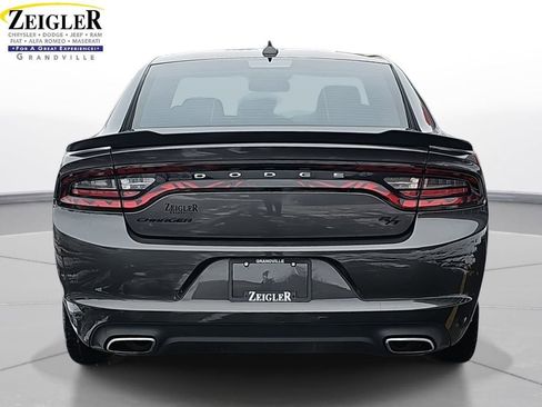 Used 2017 Dodge Charger R/T w/ Blacktop Package image 6