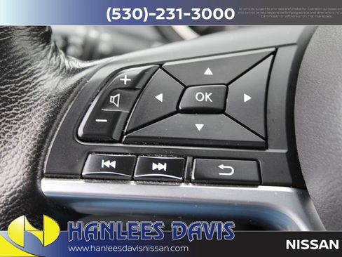 Used 2018 Nissan Rogue SL FWD image 27