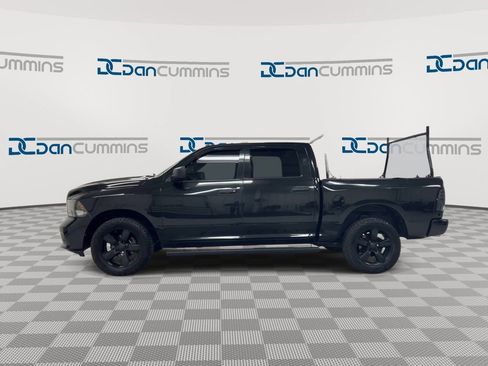 Used 2016 RAM 1500 Express w/ Black Ram 1500 Express Group AWD/4WD image 5