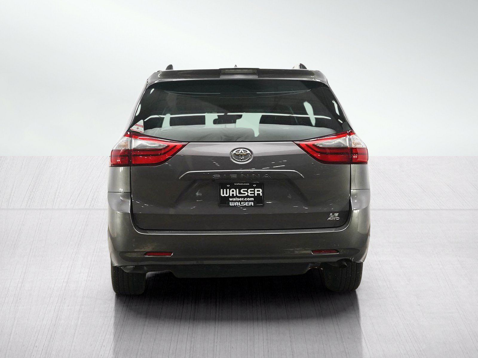 Used 2020 Toyota Sienna LE AWD/4WD image 4