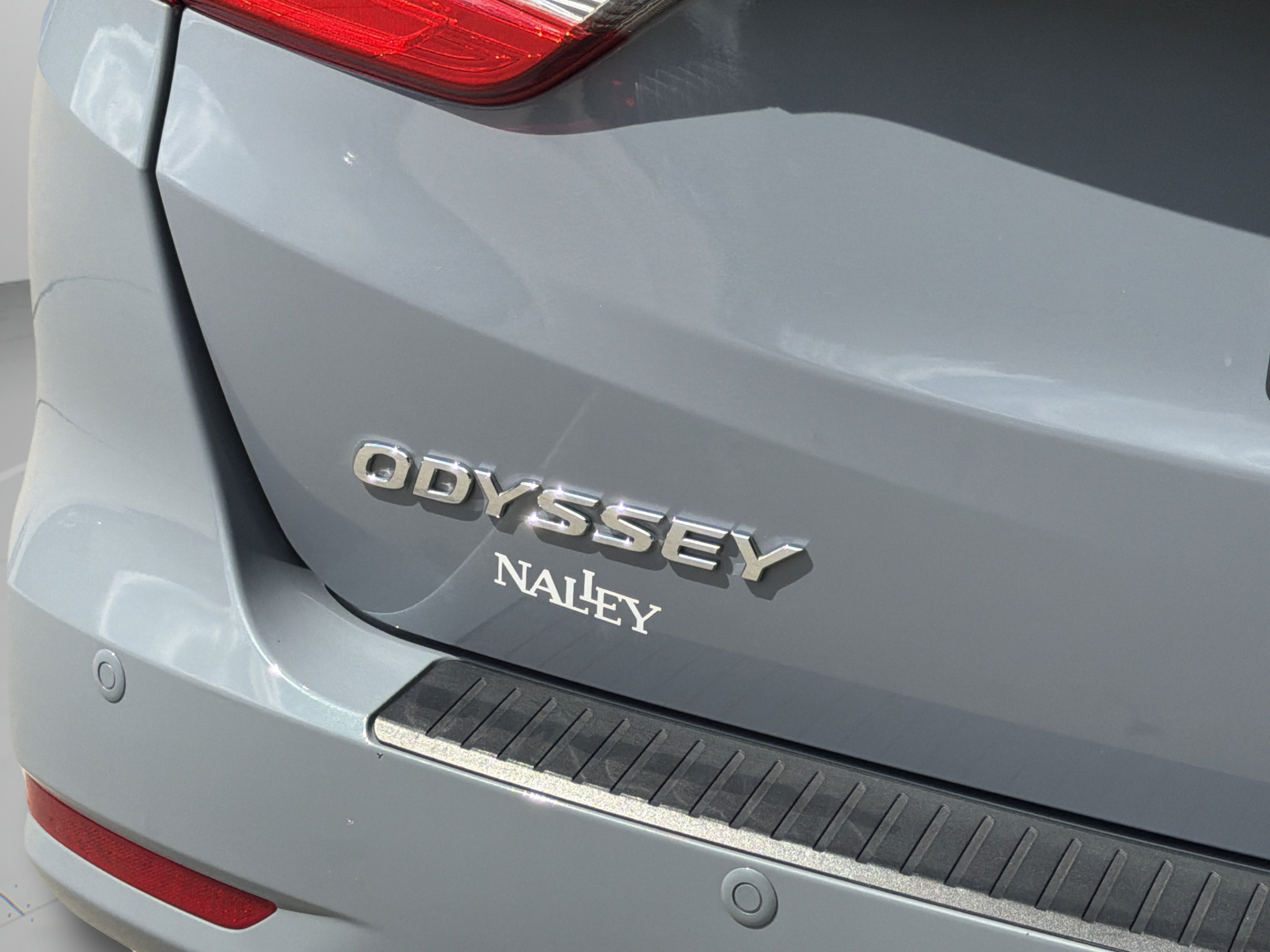 Used 2024 Honda Odyssey Touring image 8